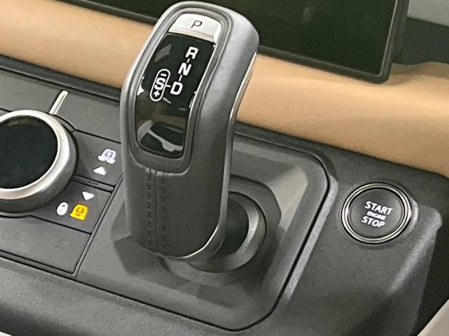 ディフェンダー ９０Ｘ－ダイナミックＨＳＥ　Ｄ３５０　認定中古車　スライディングガラスルーフ　ＭＥＲＩＤＩＡＮサウンドシステム　シートクーラー＆シートヒーター　エアサスペンション　インテリアリアビューミラー　３Ｄサラウンドカメラ　アダプティブクルーズ（39枚目）