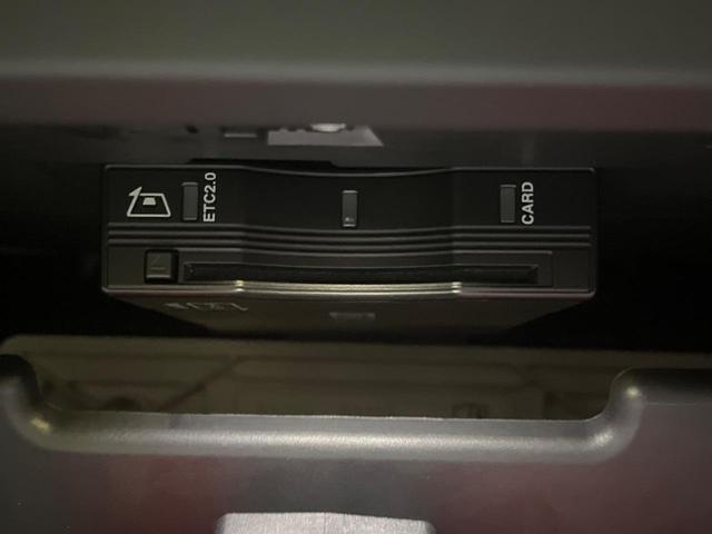 ディフェンダー ９０Ｘ－ダイナミックＨＳＥ　Ｄ３５０　認定中古車　スライディングガラスルーフ　ＭＥＲＩＤＩＡＮサウンドシステム　シートクーラー＆シートヒーター　エアサスペンション　インテリアリアビューミラー　３Ｄサラウンドカメラ　アダプティブクルーズ（46枚目）