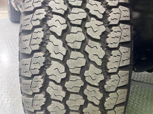 ディフェンダー ９０Ｘ－ダイナミックＨＳＥ　Ｄ３５０　認定中古車　スライディングガラスルーフ　ＭＥＲＩＤＩＡＮサウンドシステム　シートクーラー＆シートヒーター　エアサスペンション　インテリアリアビューミラー　３Ｄサラウンドカメラ　アダプティブクルーズ（57枚目）