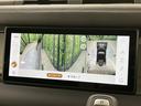 サラウンドカメラ『車載のカメラを駆使し、車を真上から見下ろしている映像に変換、センターディスプレイに表示させ、安全な駐車をサポート。縦列駐車や狭い場所への駐車に大きく役立ちます。』