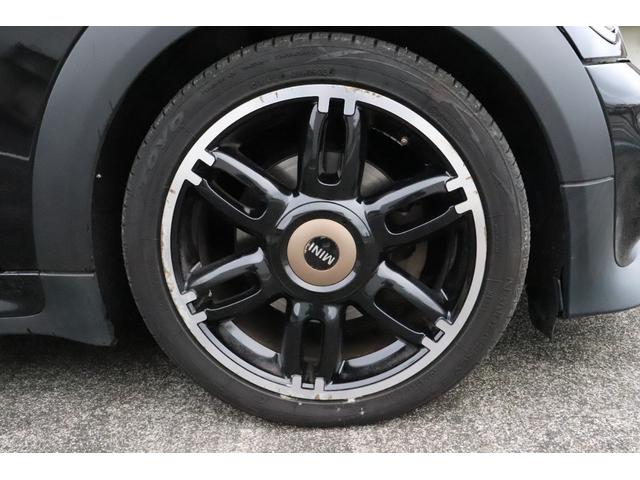 ＭＩＮＩ クーパー　クラブマン　ボンドストリート６速マニュアルトランスミッションＪＣＷエアロキット２０２５年８月１２カ月定期点検（エンジンオイルエレメント交換）（33枚目）