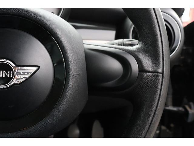 ＭＩＮＩ クーパー　クラブマン　ボンドストリート６速マニュアルトランスミッションＪＣＷエアロキット２０２５年８月１２カ月定期点検（エンジンオイルエレメント交換）（60枚目）