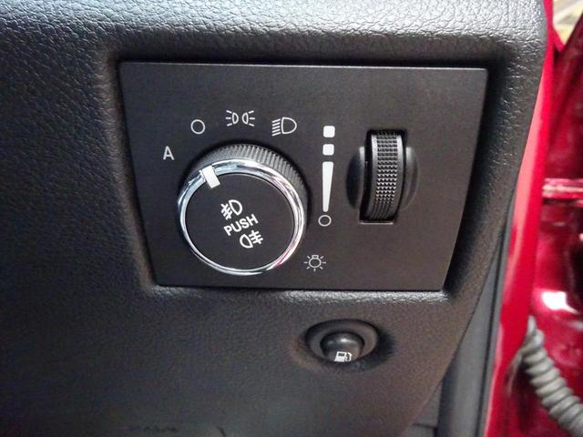 SRT8 6.4HEMI SR ナビTV クルコン(17枚目)