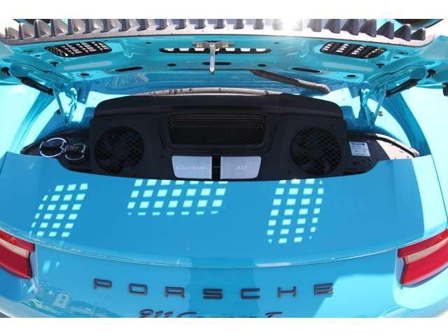 911カレラT 7MT 日本未発売 マイアミブル- 4人乗り(17枚目)