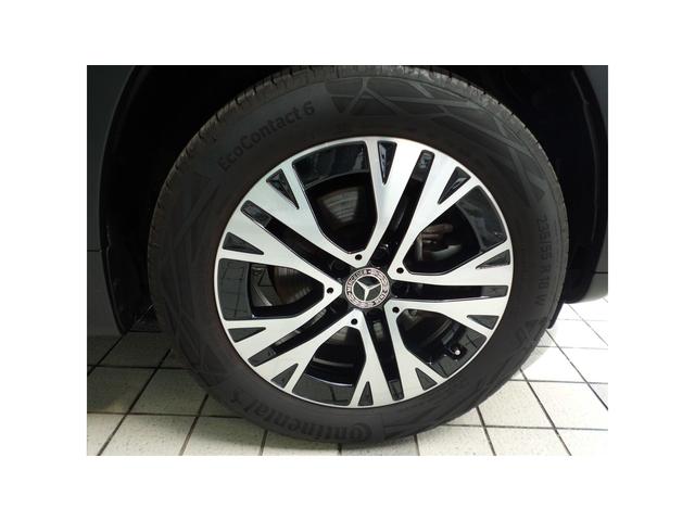 GLB GLB180 エディションブラックスターズ 3列シート AMGライン Bluetooth接続 ETC LEDヘッドライト TV コネクテッド機能 サイドカメラ シートヒーター ナビ バックモニター パワーシート フロアマット フロントカメラ(10枚目)