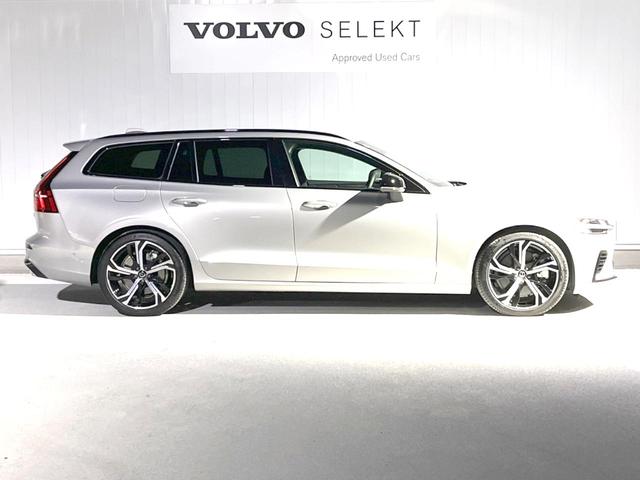 Ｖ６０ リチャジアルティメットＴ６ＡＷＤプラグインハイブリド　認定中古車　革シート　プラグインハイブリッド　全席シートヒーター　９インチ純正ナビ　３６０°ビューカメラ　メモリー機能付きパワーシート　前席ベンチレーション　前席マッサージ機能付きシート　ＥＴＣ（21枚目）