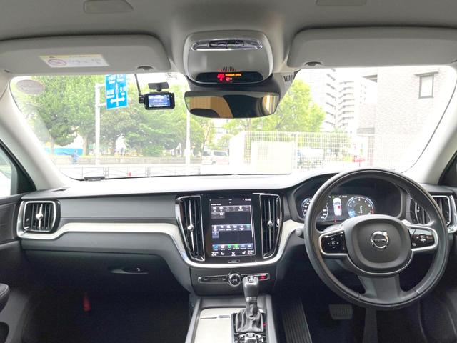 Ｖ６０ Ｔ５　インスクリプション　認定中古車　黒革シート　ｈａｒｍａｎ／ｋａｒｄｏｎ　純正ナビ　３６０°ビューカメラ　メモリー機能付きパワーシート　シートヒーター　ベンチレーション　Ｂｌｕｅｔｏｏｔｈ　禁煙車　ＥＴＣ　ルーフレール（2枚目）