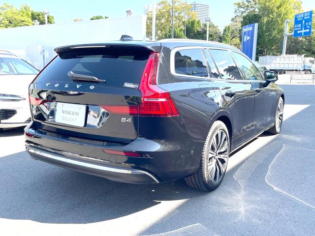 Ｖ６０ アルティメット　Ｂ４　認定中古車　ナッパレザーシート　Ｂ＆Ｗプレミアムオーディオ　インテリセーフ　衝突被害軽減ブレーキ　３６０°ビューカメラ　パイロットアシスト　レーダークルーズ　純正９インチナビ　マッサージ機能付きシート（41枚目）