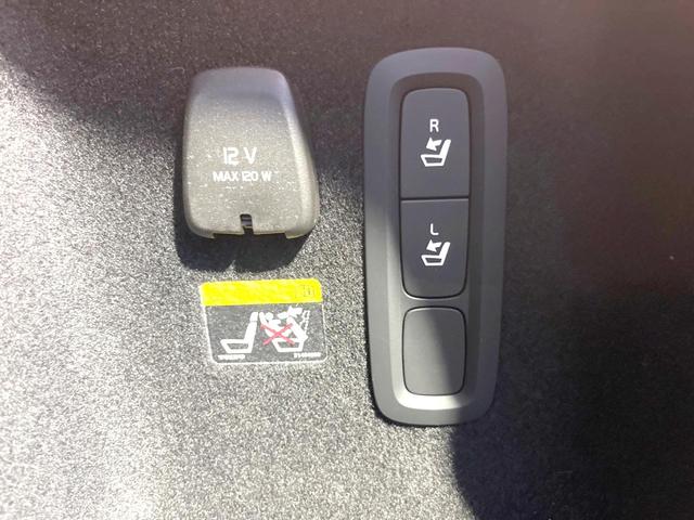 Ｖ６０ Ｔ５　インスクリプション　サンルーフ　純正９インチナビ　本革シート　３６０°ビューカメラ　ｈａｒｍａｎｋａｒｄｏｎ　インテリセーフ　レーダークルーズ　シートヒーター　パワーシート　パワーバックドア　ＬＥＤヘッドライト（40枚目）