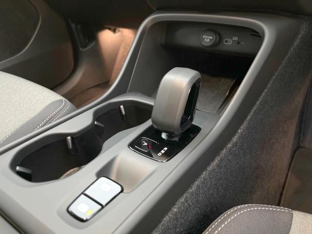 ＸＣ４０ プラス　Ｂ３　認定中古車　インテリセーフ　衝突被害軽減ブレーキ　３６０°ビューカメラ　パイロットアシスト　レーダークルーズ　純正９インチナビ　シートヒーター　ＡｐｐｌｅＣａｒＰｌａｙ　Ｂｌｕｅｔｏｏｔｈ　ＥＴＣ（41枚目）