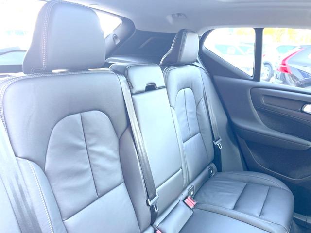 XC40 アルティメット B4 AWD 認定中古車 サンルーフ haman/kardon 革シート Googleナビ 360°ビューカメラ 禁煙車 シートヒーター ハンドルヒーター メモリー機能付きパワーシート パワーテールゲート(14枚目)