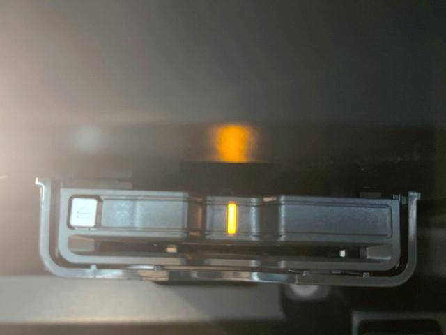 XC40 アルティメット B4 AWD 認定中古車 サンルーフ haman/kardon 革シート Googleナビ 360°ビューカメラ 禁煙車 シートヒーター ハンドルヒーター メモリー機能付きパワーシート パワーテールゲート(37枚目)