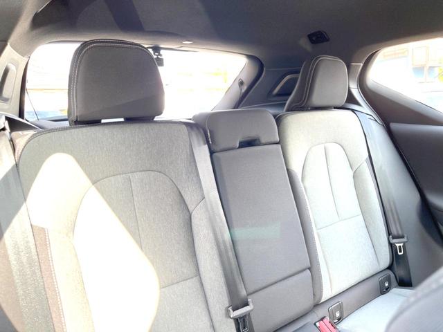 ＸＣ４０ プラス　プロ　Ｂ４　ＡＷＤ　認定中古車　ＡＷＤインテリセーフ　衝突被害軽減ブレーキ　レーダークルーズ　純正９インチナビ　フロントカメラ　バックカメラ　サイドカメラ　純正ナビ　シートヒーター　ＬＥＤヘッドライト　Ｂｌｕｅｔｏｏｔｈ（13枚目）