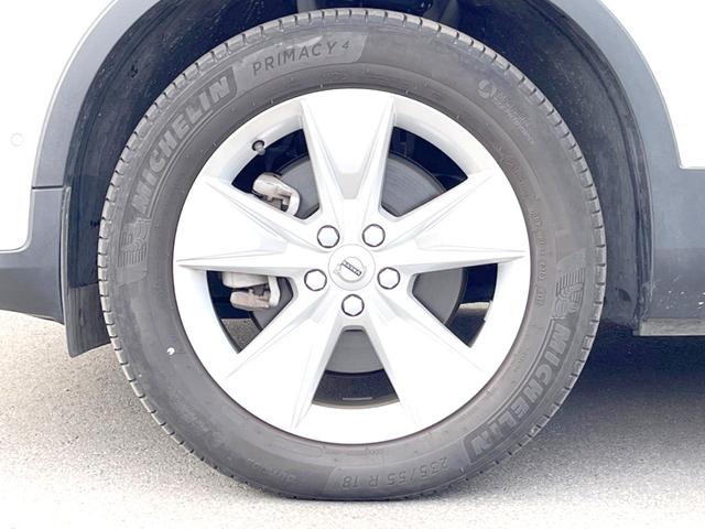 ＸＣ４０ プラス　プロ　Ｂ４　ＡＷＤ　認定中古車　ＡＷＤインテリセーフ　衝突被害軽減ブレーキ　レーダークルーズ　純正９インチナビ　フロントカメラ　バックカメラ　サイドカメラ　純正ナビ　シートヒーター　ＬＥＤヘッドライト　Ｂｌｕｅｔｏｏｔｈ（15枚目）