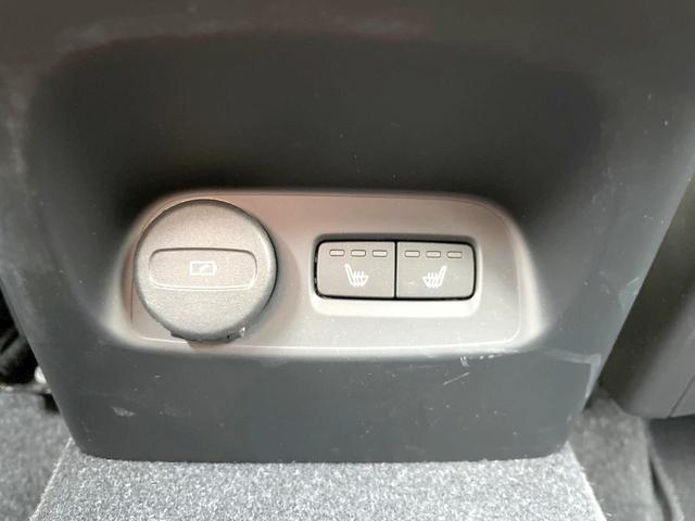 ＸＣ４０ プラス　プロ　Ｂ４　ＡＷＤ　認定中古車　ＡＷＤインテリセーフ　衝突被害軽減ブレーキ　レーダークルーズ　純正９インチナビ　フロントカメラ　バックカメラ　サイドカメラ　純正ナビ　シートヒーター　ＬＥＤヘッドライト　Ｂｌｕｅｔｏｏｔｈ（35枚目）