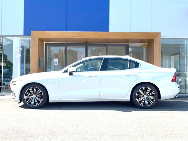 S60 T5 インスクリプション 認定中古車 ナッパレザー harman/kardon インテリセーフ 衝突被害軽減ブレーキ 360°ビューカメラ パイロットアシスト レーダークルーズ 純正9インチナビ シートヒーター フルセグナビ(17枚目)