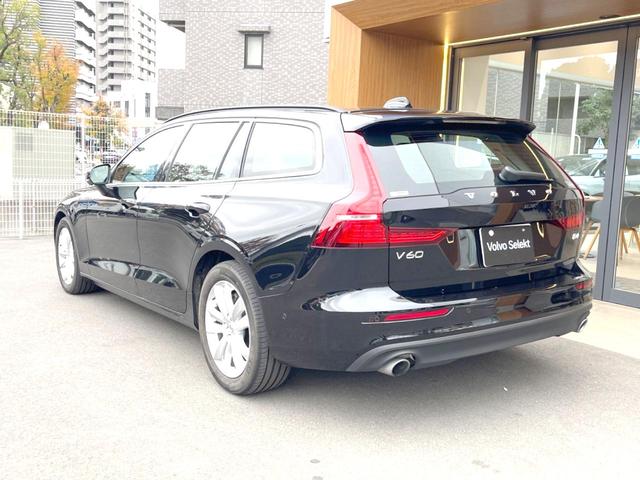 Ｖ６０ Ｂ４　モメンタム　認定中古車　純正９インチナビ　革シート　パイロットアシスト　シートヒーター　パワーシート　バックカメラ　Ａｐｐｌｅ　Ｃａｒ　Ｐｌａｙ　Ｂｌｕｅｔｏｏｔｈ　フルセグ　パワーバックドア　ＬＥＤヘッドライト（21枚目）