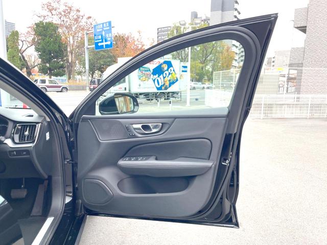 Ｖ６０ Ｂ４　モメンタム　認定中古車　純正９インチナビ　革シート　パイロットアシスト　シートヒーター　パワーシート　バックカメラ　Ａｐｐｌｅ　Ｃａｒ　Ｐｌａｙ　Ｂｌｕｅｔｏｏｔｈ　フルセグ　パワーバックドア　ＬＥＤヘッドライト（25枚目）