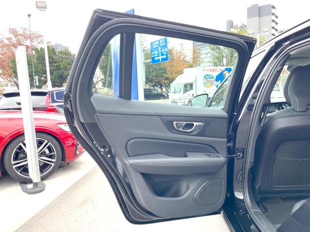 Ｖ６０ Ｂ４　モメンタム　認定中古車　純正９インチナビ　革シート　パイロットアシスト　シートヒーター　パワーシート　バックカメラ　Ａｐｐｌｅ　Ｃａｒ　Ｐｌａｙ　Ｂｌｕｅｔｏｏｔｈ　フルセグ　パワーバックドア　ＬＥＤヘッドライト（28枚目）