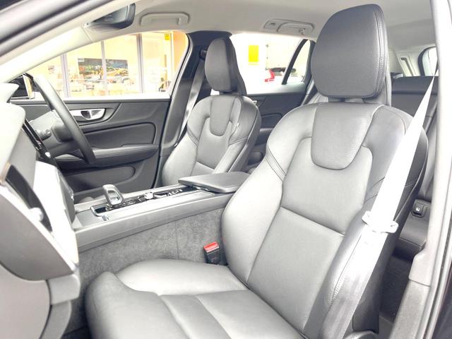 Ｖ６０ Ｂ４　モメンタム　認定中古車　純正９インチナビ　革シート　パイロットアシスト　シートヒーター　パワーシート　バックカメラ　Ａｐｐｌｅ　Ｃａｒ　Ｐｌａｙ　Ｂｌｕｅｔｏｏｔｈ　フルセグ　パワーバックドア　ＬＥＤヘッドライト（31枚目）