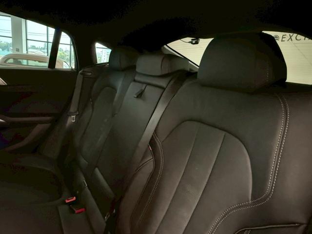 Ｘ６ ｘＤｒｉｖｅ　３５ｄ　Ｍスポーツ　ディーゼルターボ　４ＷＤ　ファストトラックＰＫＧ・Ｍカーボン（ミラーキャップ・リアスポイラー）・カーボンファイバーインテリアトリム・電動パノラマサンルーフ・２２インチダブルスポークスタイリング（60枚目）