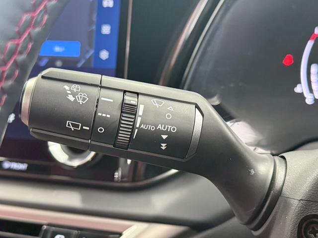 ＲＸ ＲＸ３５０　Ｆスポーツ　ＴＲＤエアロ・ＴＲＤマフラー・ＩＴＳコネクト・ＨＵＤ・パノラマサンルーフ・３眼ＬＥＤヘッドライト・ヘッドライトクリーナー・デジタルインナーミラー・赤革シート・輻射ヒーター（26枚目）