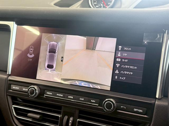 マカン マカン　スポーツクロノＰＫＧ・シートヒーター・ＰＤＬＳ・３６０度カメラ・電動リアゲート・２０インチターボホイール（ボディ同色）・スポーツテールマフラー（33枚目）