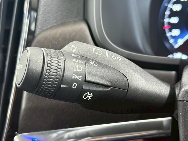 Ｖ９０ クロスカントリーＴ５　ＡＷＤ　３６０度カメラ・ベンチレーションマッサージ・パーキングアシスト・ＨＵＤ・ミラー、ルーフラッピング・シートヒーター・社外スピーカー・オートハイビーム・キャリア・社外ホイール（29枚目）
