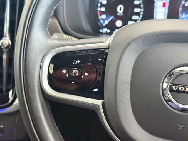 Ｖ９０ クロスカントリーＴ５　ＡＷＤ　３６０度カメラ・ベンチレーションマッサージ・パーキングアシスト・ＨＵＤ・ミラー、ルーフラッピング・シートヒーター・社外スピーカー・オートハイビーム・キャリア・社外ホイール（30枚目）