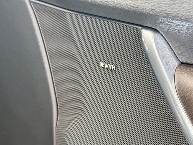Ｖ９０ クロスカントリーＴ５　ＡＷＤ　３６０度カメラ・ベンチレーションマッサージ・パーキングアシスト・ＨＵＤ・ミラー、ルーフラッピング・シートヒーター・社外スピーカー・オートハイビーム・キャリア・社外ホイール（64枚目）