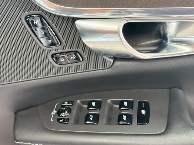 Ｖ９０ クロスカントリーＴ５　ＡＷＤ　３６０度カメラ・ベンチレーションマッサージ・パーキングアシスト・ＨＵＤ・ミラー、ルーフラッピング・シートヒーター・社外スピーカー・オートハイビーム・キャリア・社外ホイール（65枚目）