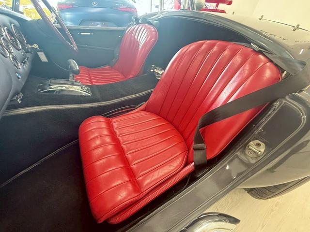 *その他 コブラ４２７ＳＣ　Ｖ８　・右ハンドル・８連メーター・ワーク製１５インチグッカーズオールペイント（30枚目）
