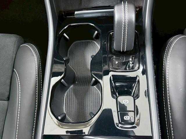 ＸＣ４０ Ｂ４　ＡＷＤ　Ｒデザイン　パノラマサンルーフ・ハーマンカードンサウンド・メモリー付パワーシート・ハーフレザーシート・３６０度カメラ・アクティブベンディングライト・ドライブレコーダー（29枚目）