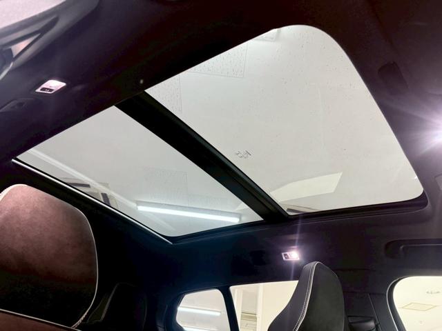 ＸＣ４０ Ｂ４　ＡＷＤ　Ｒデザイン　パノラマサンルーフ・ハーマンカードンサウンド・メモリー付パワーシート・ハーフレザーシート・３６０度カメラ・アクティブベンディングライト・ドライブレコーダー（38枚目）