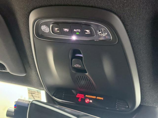 ＸＣ４０ Ｂ４　ＡＷＤ　Ｒデザイン　パノラマサンルーフ・ハーマンカードンサウンド・メモリー付パワーシート・ハーフレザーシート・３６０度カメラ・アクティブベンディングライト・ドライブレコーダー（40枚目）