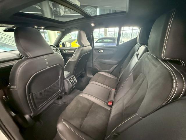 ＸＣ４０ Ｂ４　ＡＷＤ　Ｒデザイン　パノラマサンルーフ・ハーマンカードンサウンド・メモリー付パワーシート・ハーフレザーシート・３６０度カメラ・アクティブベンディングライト・ドライブレコーダー（49枚目）