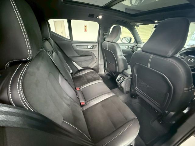 ＸＣ４０ Ｂ４　ＡＷＤ　Ｒデザイン　パノラマサンルーフ・ハーマンカードンサウンド・メモリー付パワーシート・ハーフレザーシート・３６０度カメラ・アクティブベンディングライト・ドライブレコーダー（51枚目）