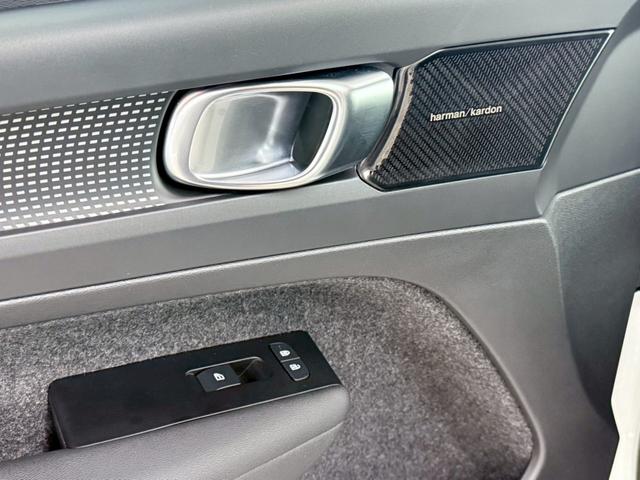 ＸＣ４０ Ｂ４　ＡＷＤ　Ｒデザイン　パノラマサンルーフ・ハーマンカードンサウンド・メモリー付パワーシート・ハーフレザーシート・３６０度カメラ・アクティブベンディングライト・ドライブレコーダー（52枚目）