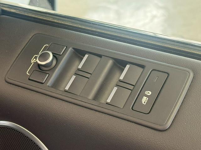 レンジローバースポーツ ＨＳＥ　４ＷＤ　パノラミックスライディングルーフ・黒革シート＆ヒーター・ハンドルヒーター・純正ナビＴＶ・４カメラ・パワーテールゲート・ＥＴＣ２．０（57枚目）