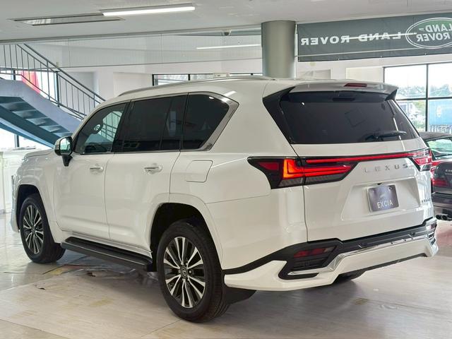 ＬＸ ＬＸ６００　４ＷＤ　モデリスタエアロ・７人乗・クーラーＢＯＸ・置き型充電・ホワイトレザーシート・純正ドラレコ・レーダー探知機・ムーンルーフ・シートヒーター＆ベンチレーション（9枚目）