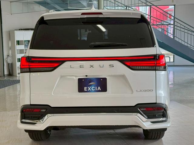 ＬＸ ＬＸ６００　４ＷＤ　モデリスタエアロ・７人乗・クーラーＢＯＸ・置き型充電・ホワイトレザーシート・純正ドラレコ・レーダー探知機・ムーンルーフ・シートヒーター＆ベンチレーション（10枚目）