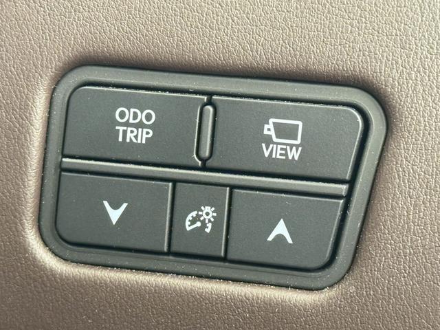 ＬＸ ＬＸ６００　４ＷＤ　モデリスタエアロ・７人乗・クーラーＢＯＸ・置き型充電・ホワイトレザーシート・純正ドラレコ・レーダー探知機・ムーンルーフ・シートヒーター＆ベンチレーション（30枚目）