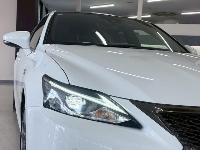ＣＴ ＣＴ２００ｈ　Ｆスポーツ　ステアリングヒーター・ＴＶキャンセラー・ファブリックシート・シートヒーター・２１５／４５Ｒ１７・ブラックルーフ・アクセサリーコンセント・カードキー（20枚目）