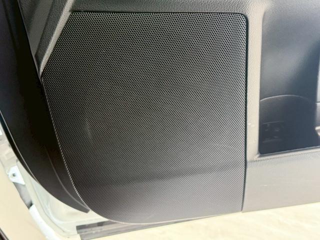 ＣＴ ＣＴ２００ｈ　Ｆスポーツ　ステアリングヒーター・ＴＶキャンセラー・ファブリックシート・シートヒーター・２１５／４５Ｒ１７・ブラックルーフ・アクセサリーコンセント・カードキー（52枚目）