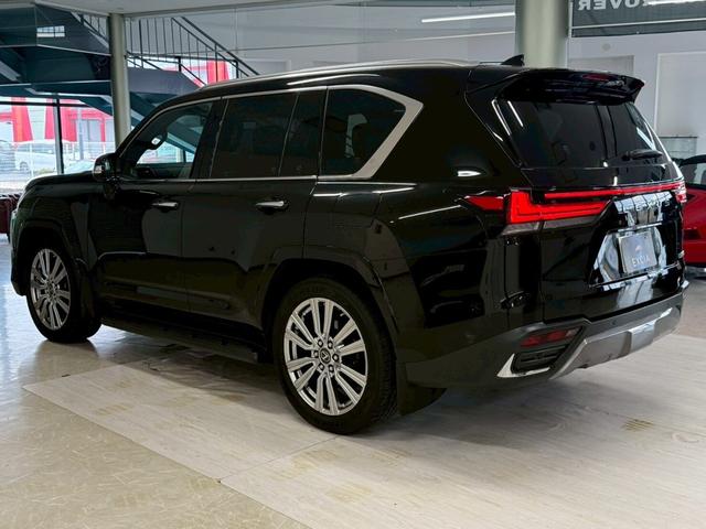 ＬＸ ＬＸ６００　エグゼクティブ　・オーナメントパネルアートウッド　４ＷＤ　別体型ディスクプレイヤー・マークレビンソン・パノラマビューモニター・リアエンターテイメント・ＩＴＳコネクト・ムーンルーフ・ＨＵＤ・Ｅｘｅｃｕｔｉｖｅ専用セミアリニン本革シート（9枚目）