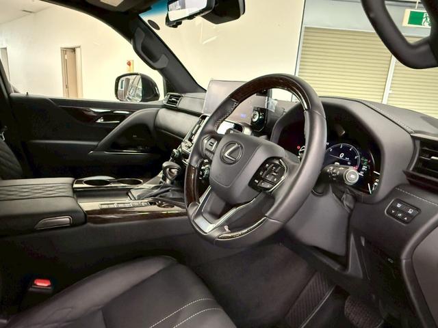ＬＸ ＬＸ６００　エグゼクティブ　・オーナメントパネルアートウッド　４ＷＤ　別体型ディスクプレイヤー・マークレビンソン・パノラマビューモニター・リアエンターテイメント・ＩＴＳコネクト・ムーンルーフ・ＨＵＤ・Ｅｘｅｃｕｔｉｖｅ専用セミアリニン本革シート（50枚目）