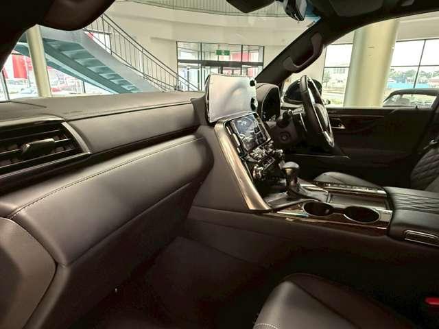 ＬＸ ＬＸ６００　エグゼクティブ　・オーナメントパネルアートウッド　４ＷＤ　別体型ディスクプレイヤー・マークレビンソン・パノラマビューモニター・リアエンターテイメント・ＩＴＳコネクト・ムーンルーフ・ＨＵＤ・Ｅｘｅｃｕｔｉｖｅ専用セミアリニン本革シート（54枚目）