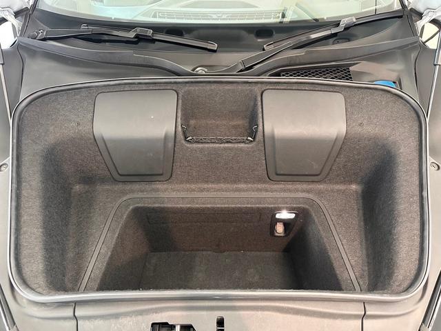 Ｒ８ Ｖ１０クーペパフォマンス５．２ＦＳＩクワトロ　４ＷＤ　バング＆オルフセンオーディオ・ファインナッパレザースポーツシートリアビューカメラ・・セラミックブレーキグロスレッド・アウディパーキングシステム（7枚目）