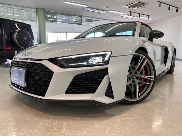 Ｒ８ Ｖ１０クーペパフォマンス５．２ＦＳＩクワトロ　４ＷＤ　バング＆オルフセンオーディオ・ファインナッパレザースポーツシートリアビューカメラ・・セラミックブレーキグロスレッド・アウディパーキングシステム（8枚目）