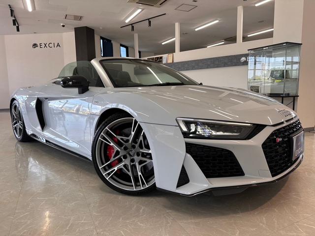 Ｒ８ Ｖ１０クーペパフォマンス５．２ＦＳＩクワトロ　４ＷＤ　バング＆オルフセンオーディオ・ファインナッパレザースポーツシートリアビューカメラ・・セラミックブレーキグロスレッド・アウディパーキングシステム（13枚目）